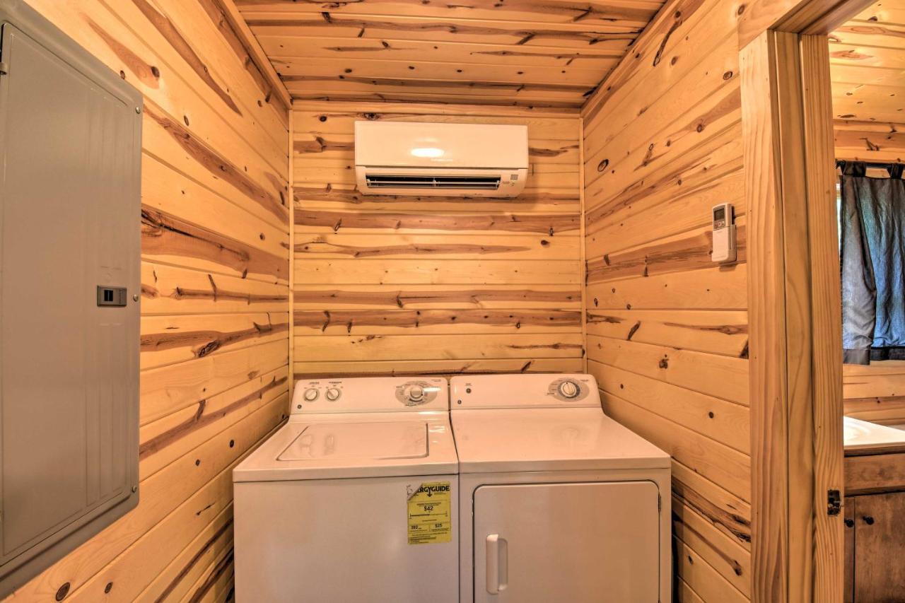 The Honeybee Cabin With Private Porch And Hot Tub Clarkesville Luaran gambar