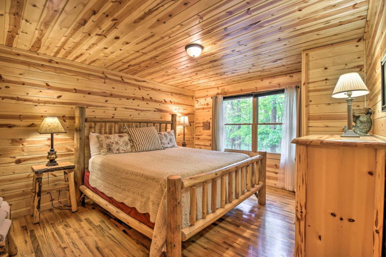 The Honeybee Cabin With Private Porch And Hot Tub Clarkesville Luaran gambar