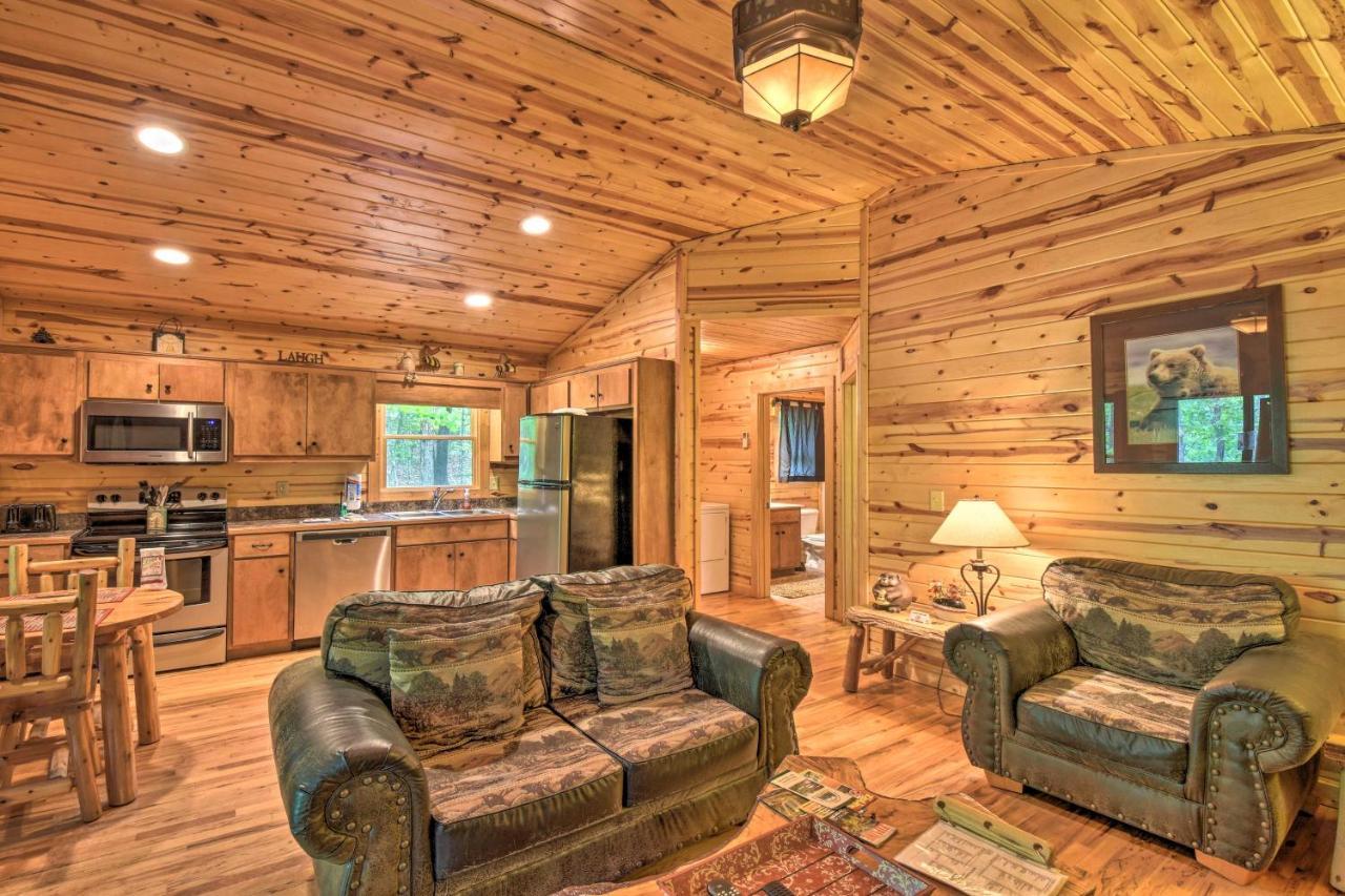 The Honeybee Cabin With Private Porch And Hot Tub Clarkesville Luaran gambar