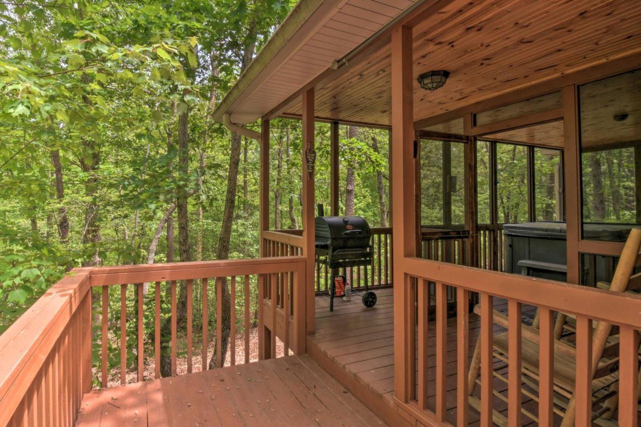 The Honeybee Cabin With Private Porch And Hot Tub Clarkesville Luaran gambar